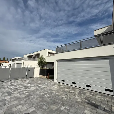 Villa Verona *